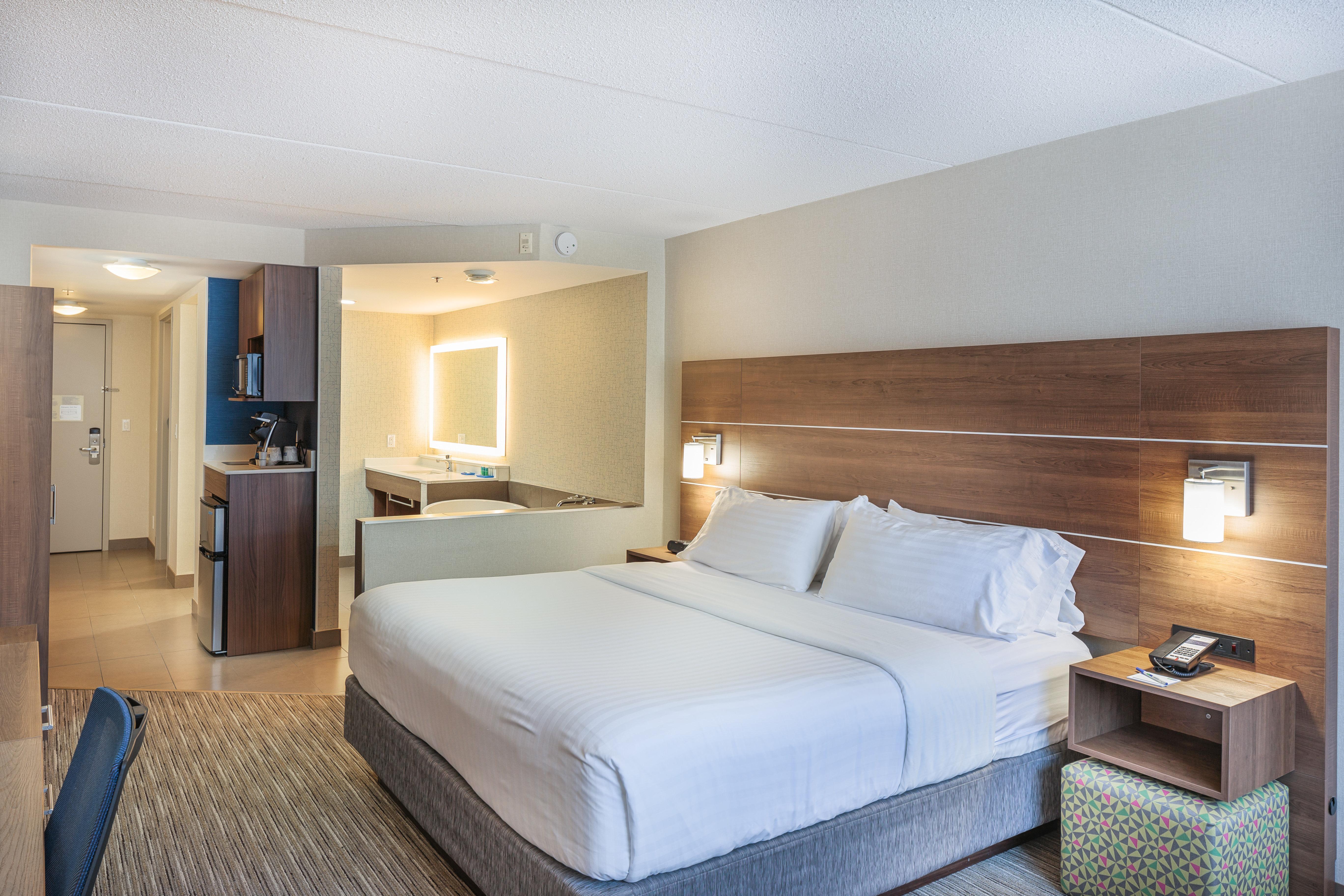Holiday Inn Express & Suites - Belleville By Ihg Ngoại thất bức ảnh