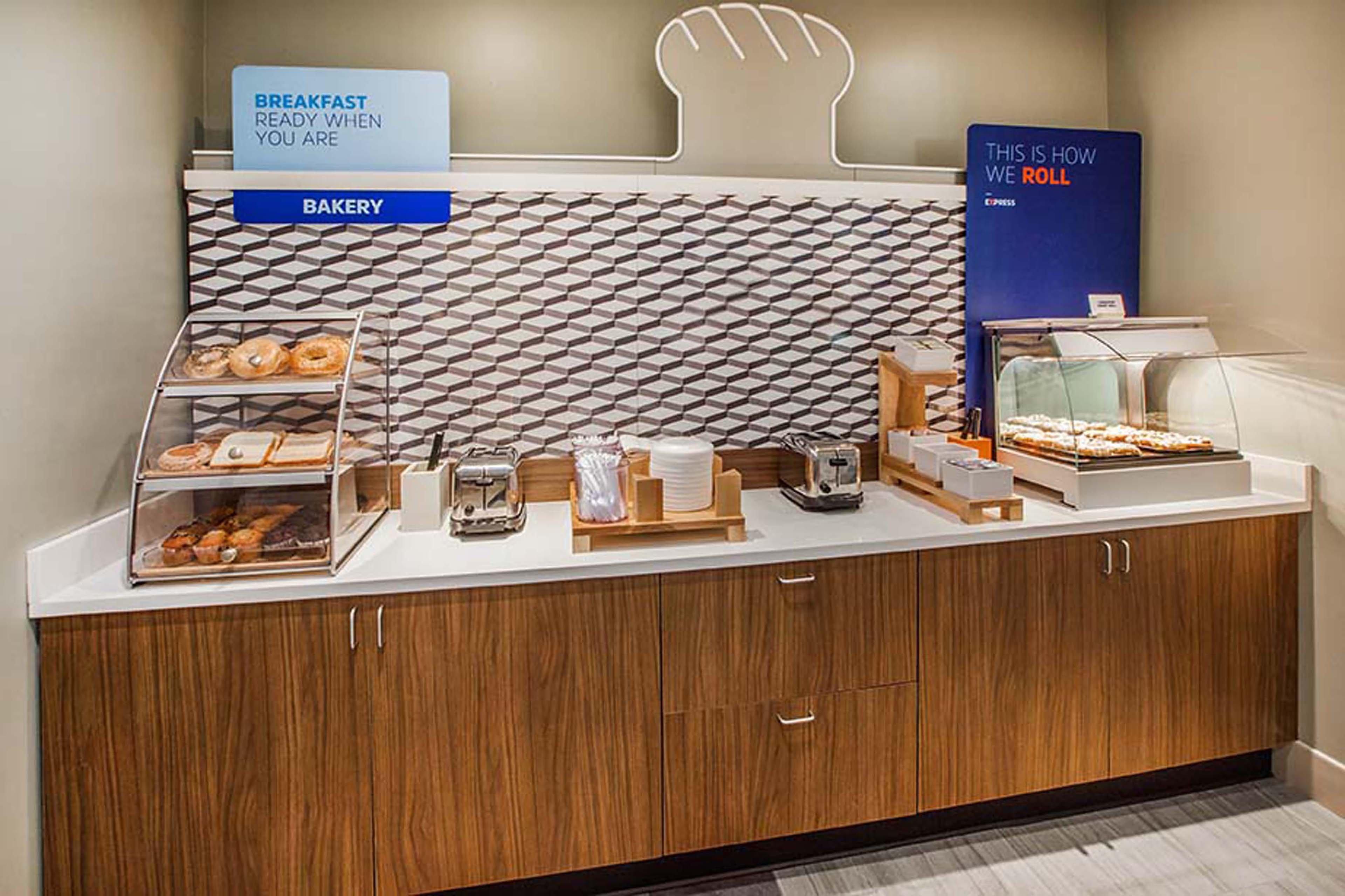 Holiday Inn Express & Suites - Belleville By Ihg Ngoại thất bức ảnh