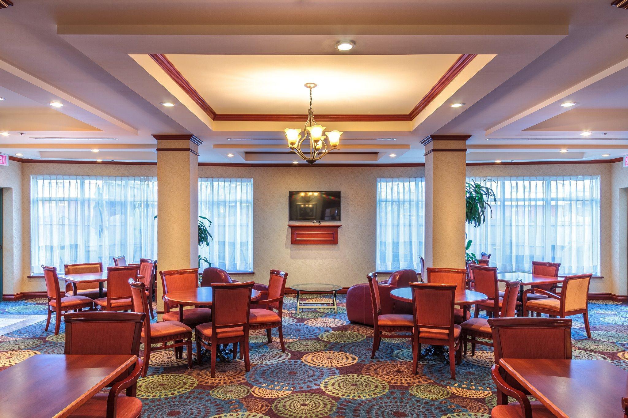 Holiday Inn Express & Suites - Belleville By Ihg Ngoại thất bức ảnh