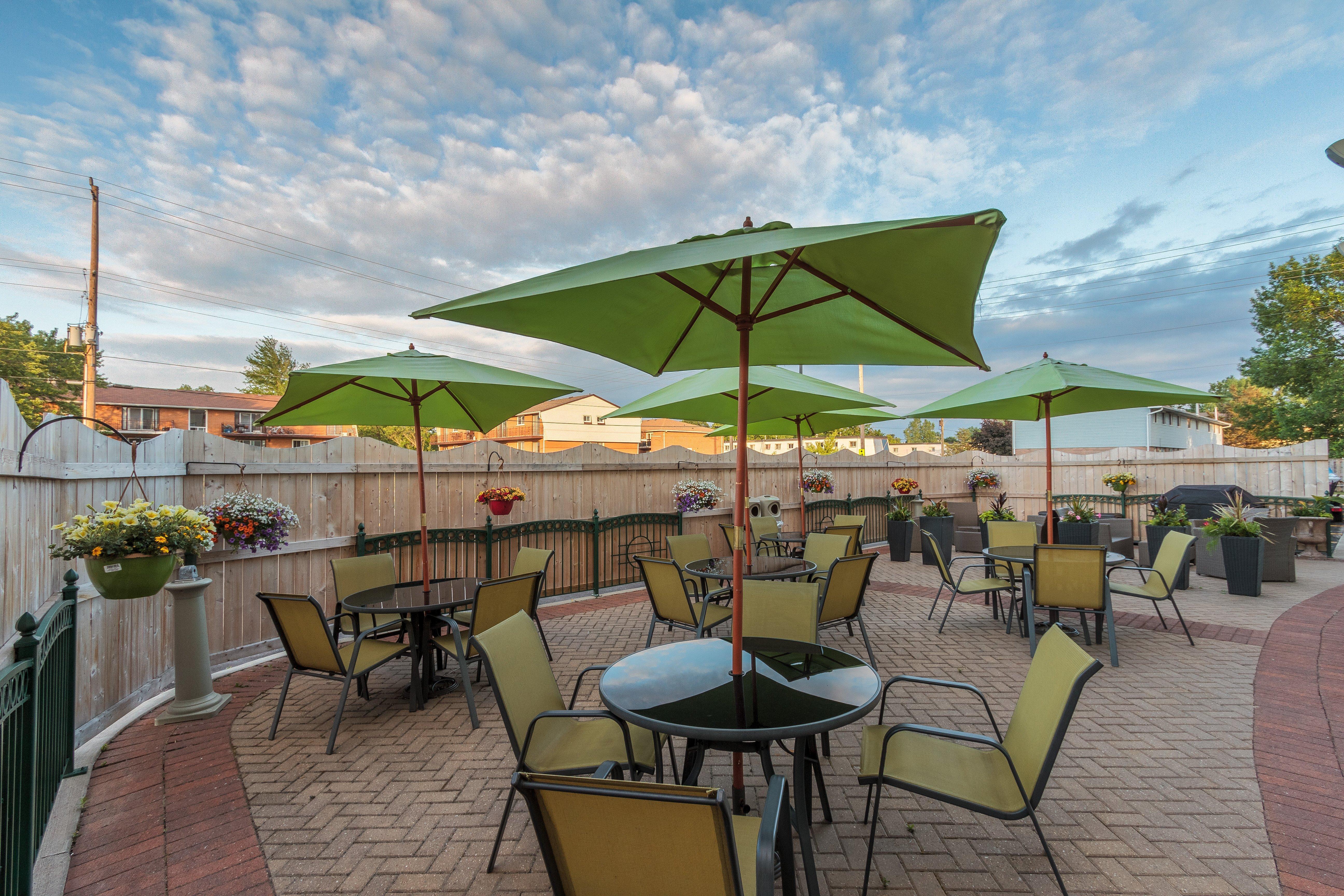 Holiday Inn Express & Suites - Belleville By Ihg Ngoại thất bức ảnh
