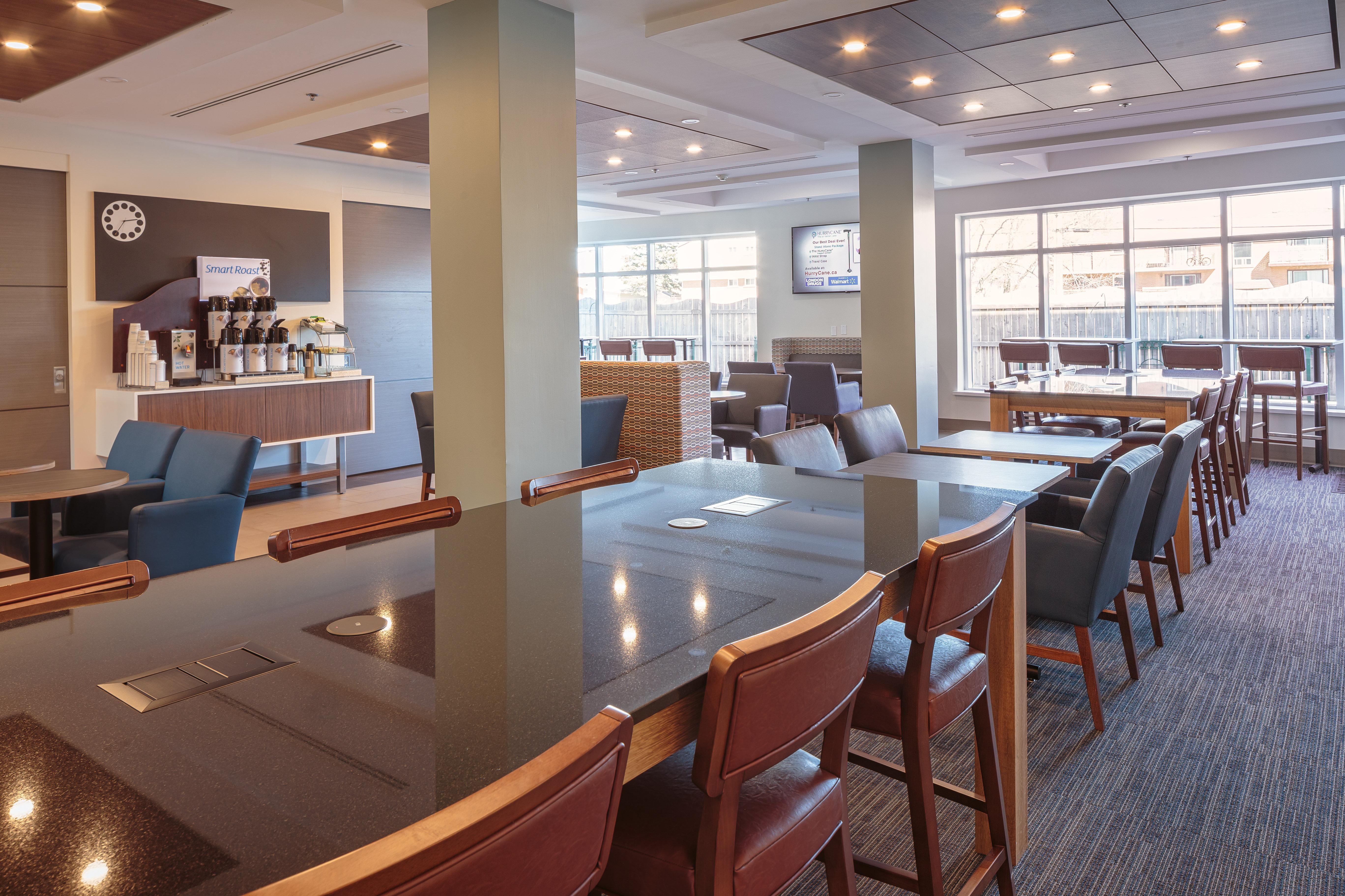 Holiday Inn Express & Suites - Belleville By Ihg Ngoại thất bức ảnh