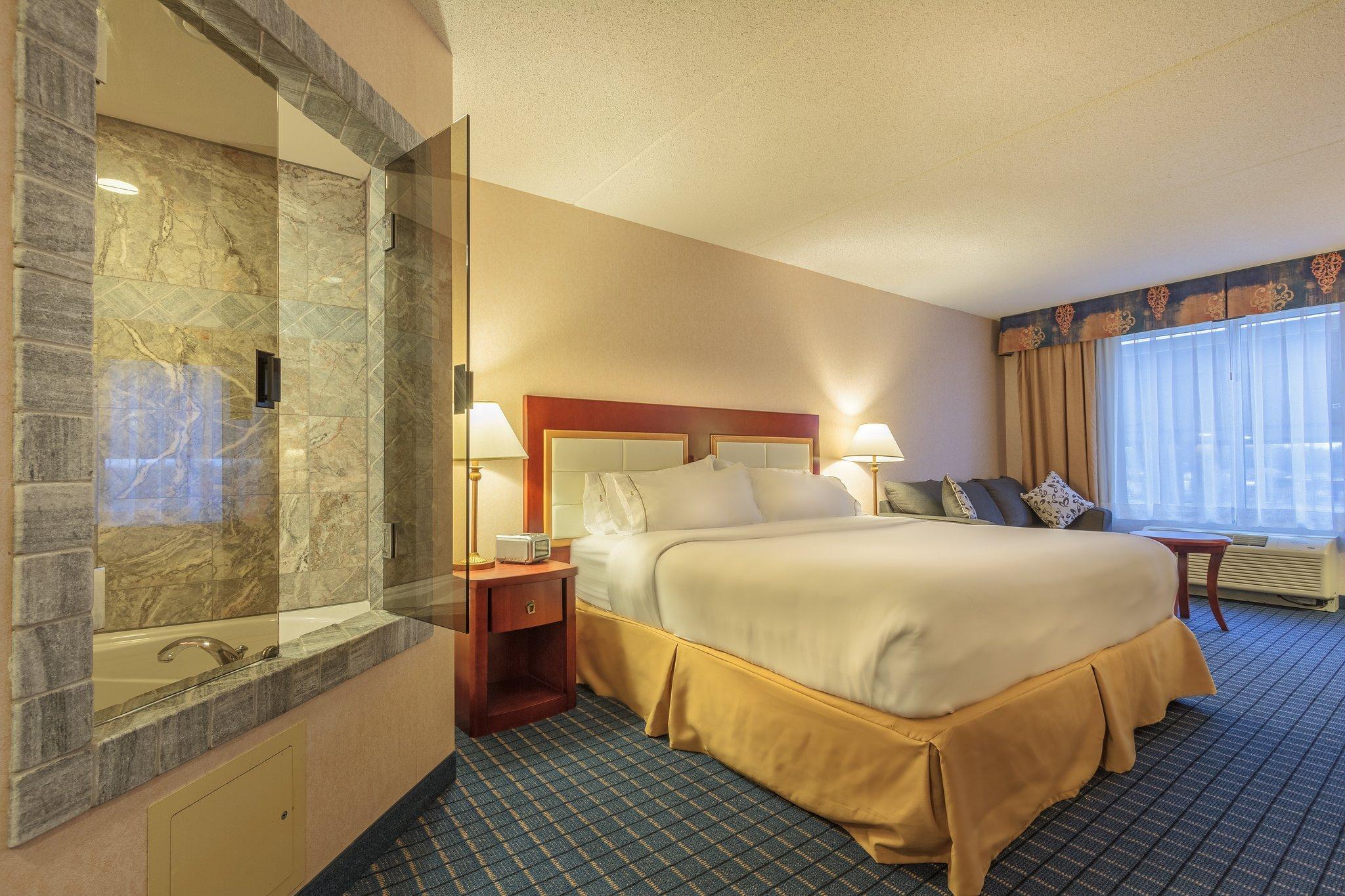 Holiday Inn Express & Suites - Belleville By Ihg Ngoại thất bức ảnh
